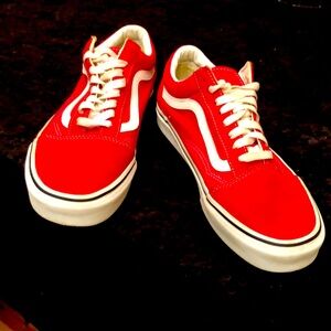 VANS OFF THE WALL. EUC